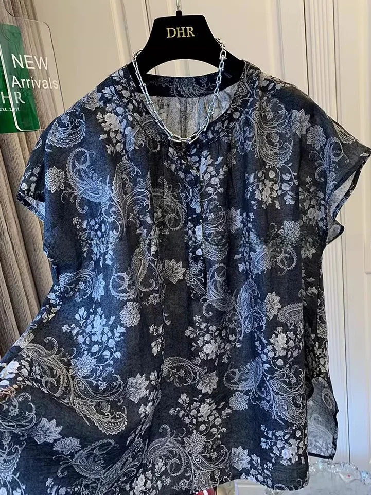 plus Size Women's Shirt Vintage Hong Kong Style Semi-Buttoned Floral Print Half Sleeve Micro-Transparent Side Slit Casual Top
plus Size Women's Shirt Vintage Hong Kong Style Semi-Buttoned Floral Print Half Sleeve Micro-Transparent Side Slit Casual Top