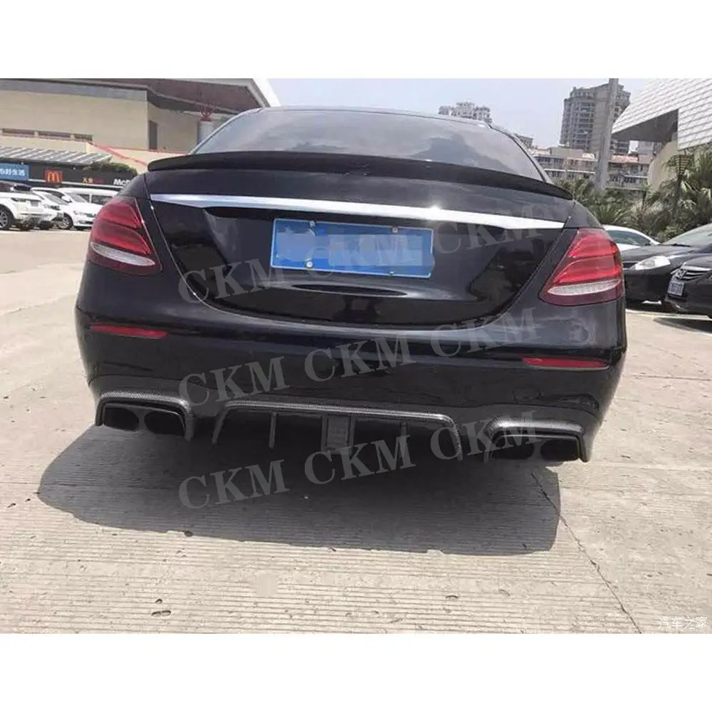 Carbon Fiber Tail Wing Rear Spoiler Boot Lip For Mercedes Benz E Class W213 4-Door Sedan E200 E220 E250 E300 AMG 2016 - 2019 FRP
Carbon Fiber Tail Wing Rear Spoiler Boot Lip For Mercedes Benz E Class W213 4-Door Sedan E200 E220 E250 E300 AMG 2016 - 2019 FRP