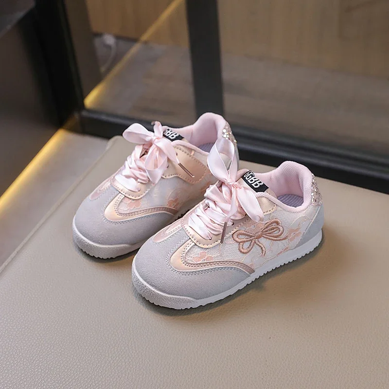 girls sneakers Embroidered Children Tennis Shoes Four Seasons Versatile Kid Causal School Running Sports Shoes Fashion Patchwork
girls sneakers Embroidered Children Tennis Shoes Four Seasons Versatile Kid Causal School Running Sports Shoes Fashion Patchwork