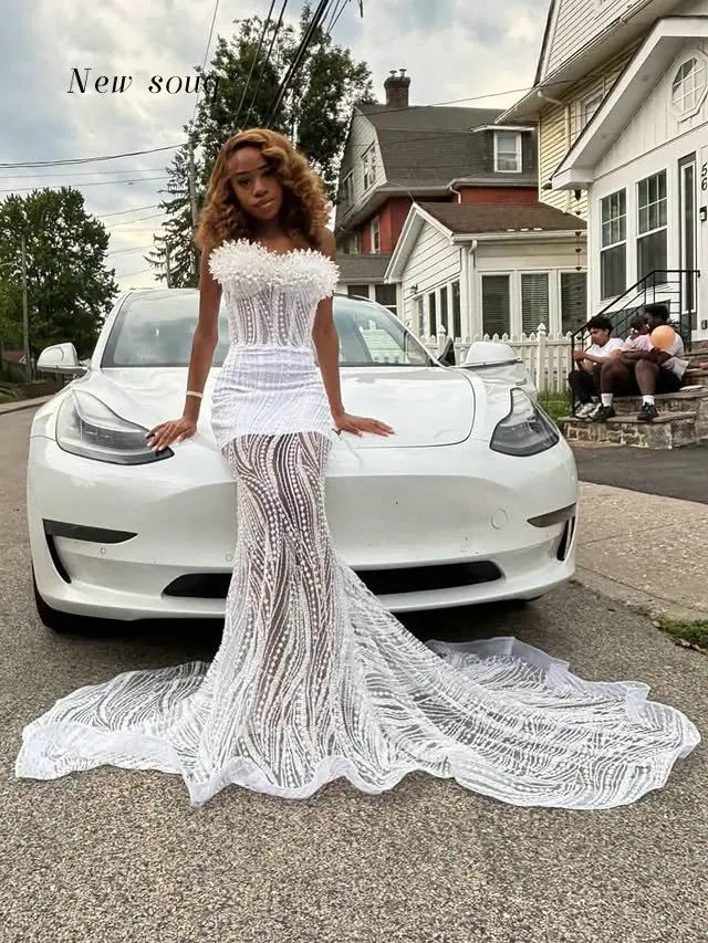White Long Mermaid Prom Dresses Customized Sweetheart Neck Crystals Beaded Corset Evening Gowns for African Black Girls
White Long Mermaid Prom Dresses Customized Sweetheart Neck Crystals Beaded Corset Evening Gowns for African Black Girls