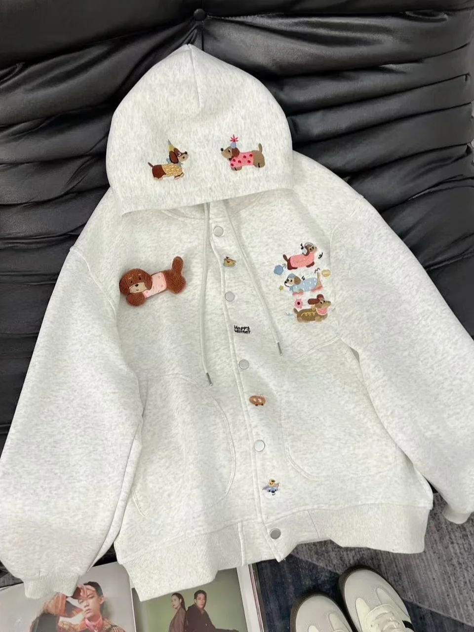 Casual Oversized Embroidered Sausage Dog Hoodie Fce Lined Loose Outerwear for Women Autumn Winter plus Size 35-80 Pou
Casual Oversized Embroidered Sausage Dog Hoodie Fce Lined Loose Outerwear for Women Autumn Winter plus Size 35-80 Pou