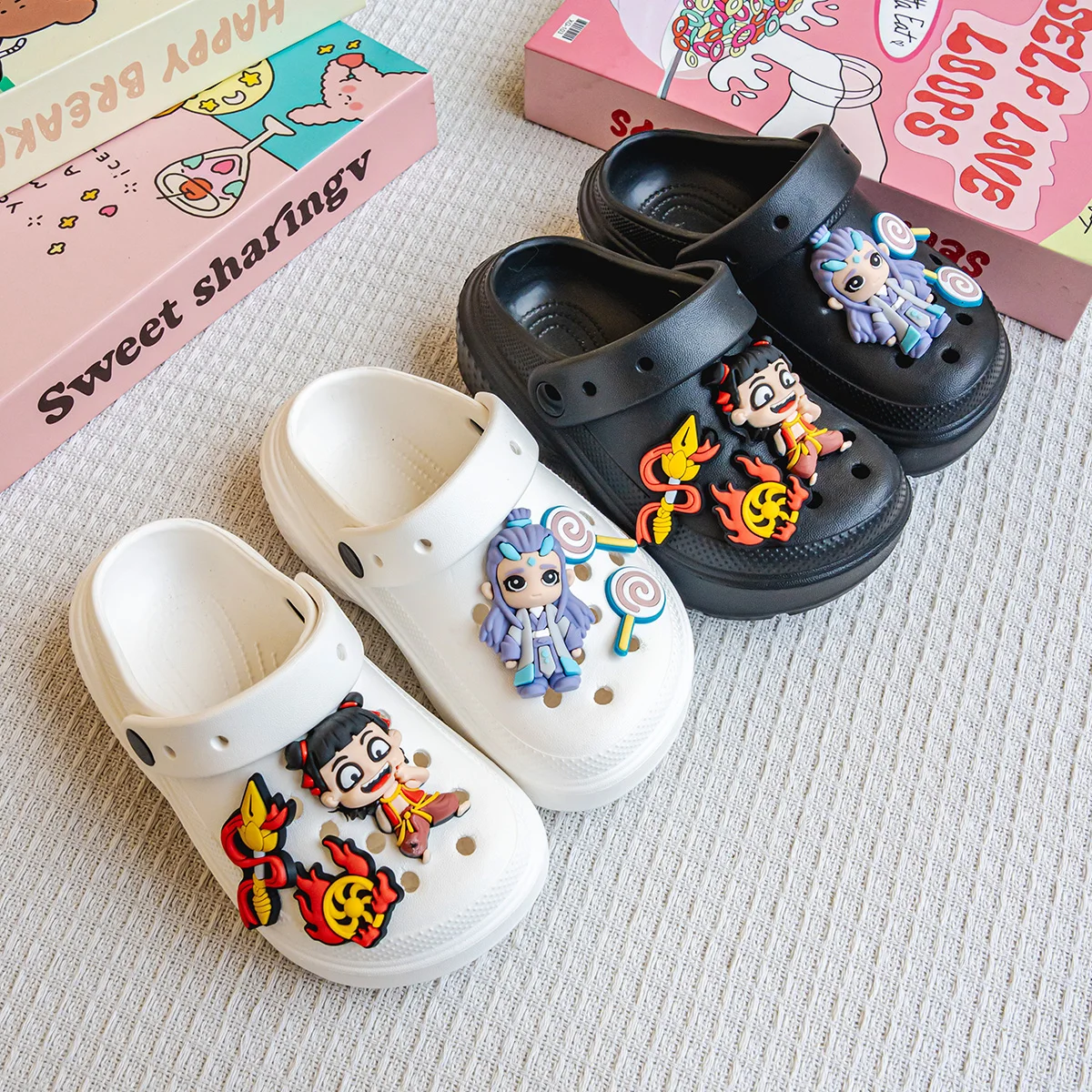 New Style Cartoon Nezha and Ao Bing Slippers for Boys and Girls, Soft-Soled Non-Slip Closed-Toe Sandals 2310
New Style Cartoon Nezha and Ao Bing Slippers for Boys and Girls, Soft-Soled Non-Slip Closed-Toe Sandals 2310