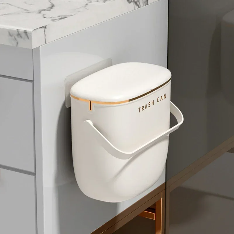 Kitchen Hanging Trash Can Home Multi-functional Traceless Wall Hanging Bathroom Living Room with Lid Storage Compost Bin Compost
Kitchen Hanging Trash Can Home Multi-functional Traceless Wall Hanging Bathroom Living Room with Lid Storage Compost Bin Compost