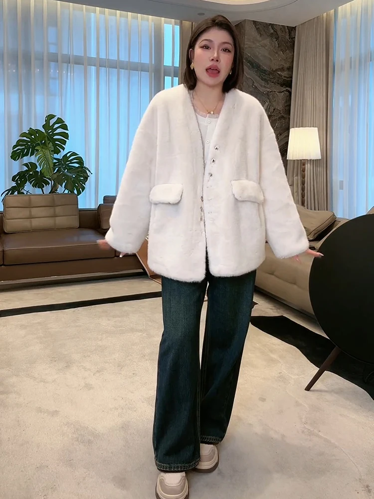 Свободная пушистая верхняя одежда с v-образным вырезом, белый мягкий бархат, осень-зима, новинка слева Ян, частная коллекция из Южной Франции
Свободная пушистая верхняя одежда с v-образным вырезом, белый мягкий бархат, осень-зима, новинка слева Ян, частная коллекция из Южной Франции