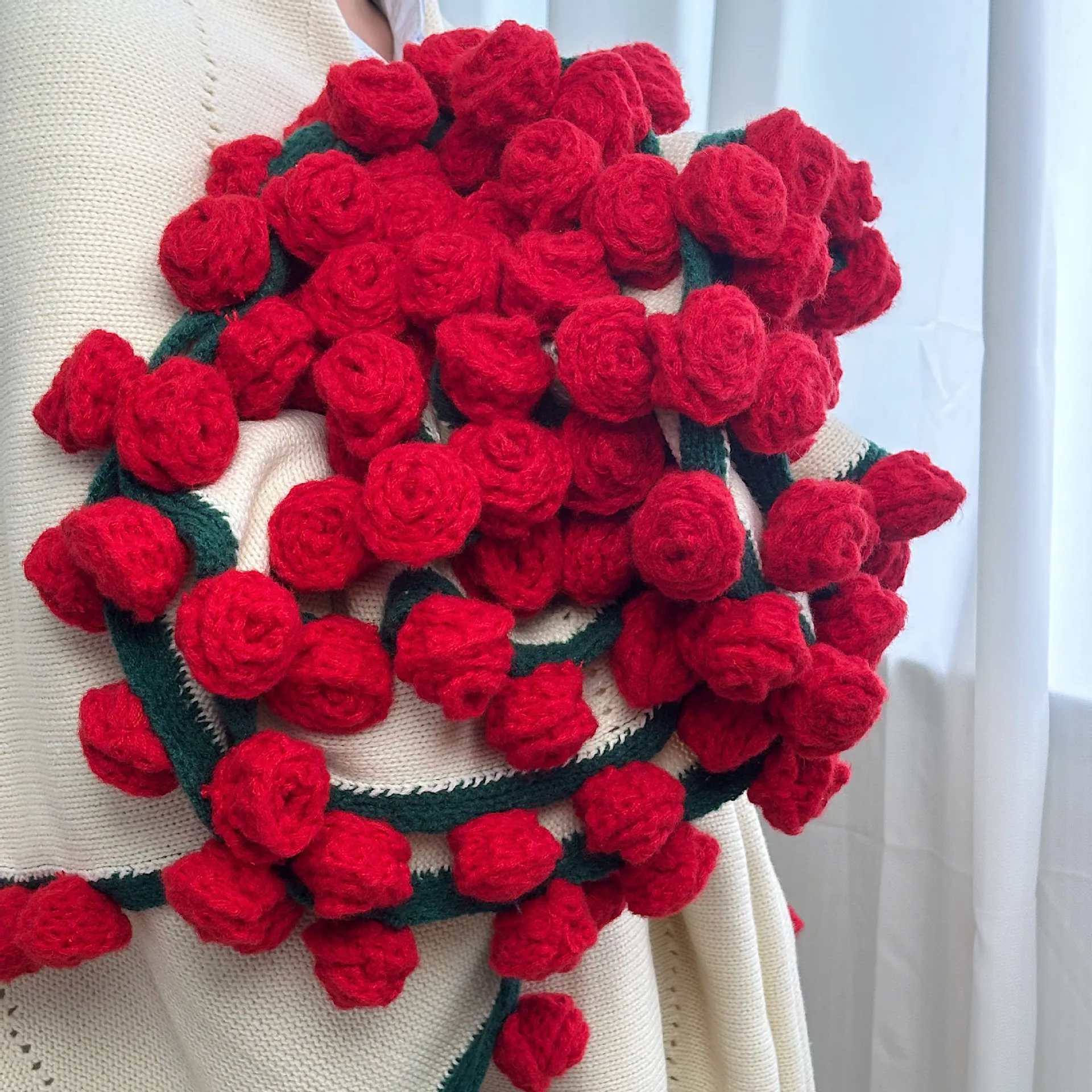 Finished Rose Bouquet Blanket Office Nap Blanket Hand-woven Woolen Blanket Flower Blanket for Girlfriend Valentine's Day Gift
Finished Rose Bouquet Blanket Office Nap Blanket Hand-woven Woolen Blanket Flower Blanket for Girlfriend Valentine's Day Gift