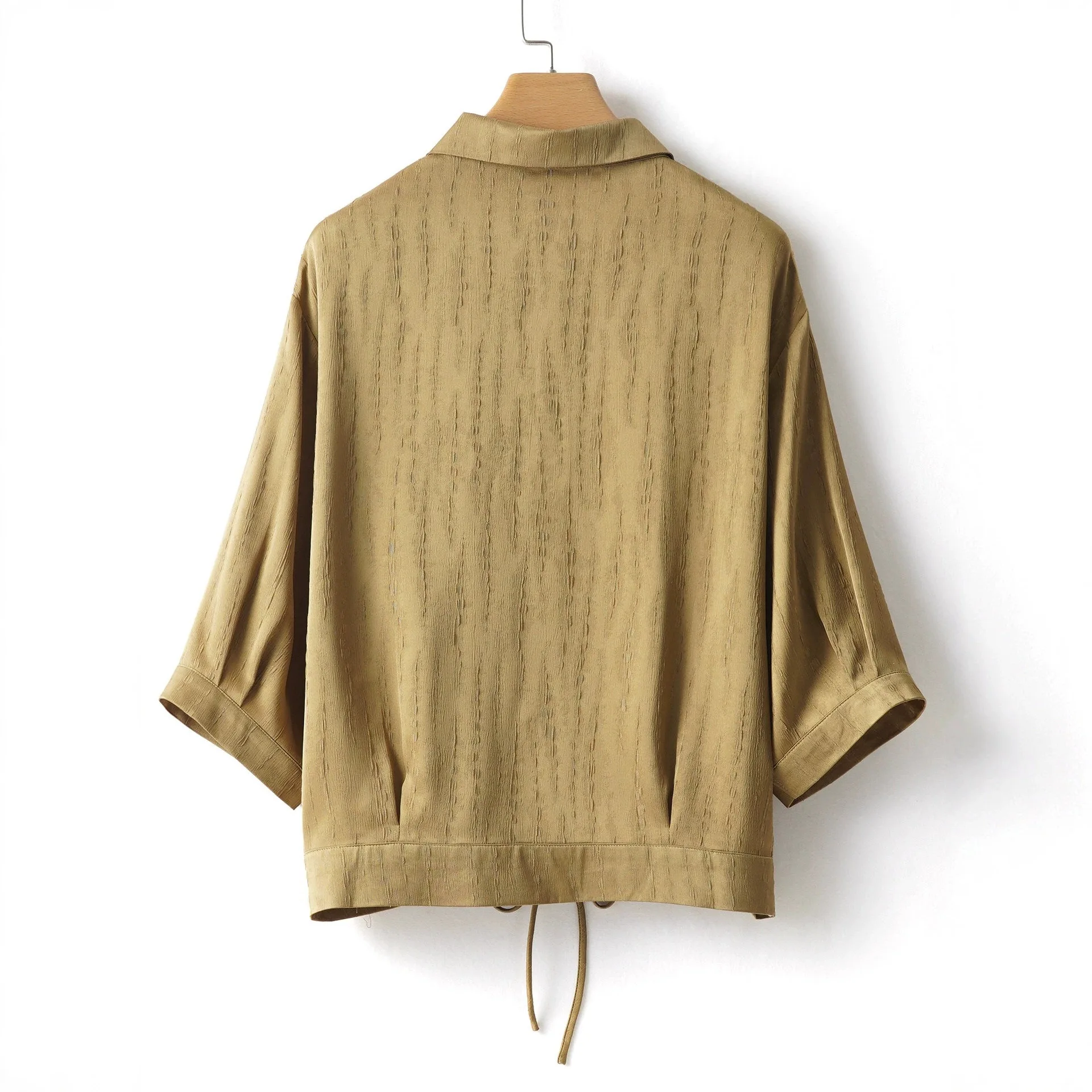 Fashionable Commute Style Shirt Turn-down Collar Silk Cotton Blend Slim Fit Women's Business Casual Top Summer New Arrival
Fashionable Commute Style Shirt Turn-down Collar Silk Cotton Blend Slim Fit Women's Business Casual Top Summer New Arrival