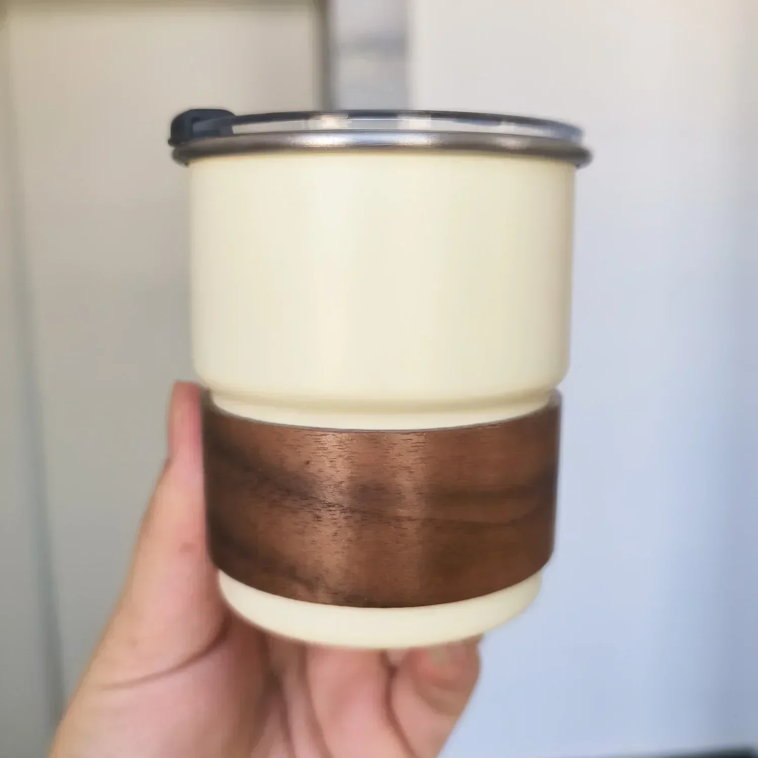 Customized Various Logos Stainless Steel Beer Mug Coffee Mug with Lid 300ml Outdoor Camping Mugs Wholesale Personalized Custom
Customized Various Logos Stainless Steel Beer Mug Coffee Mug with Lid 300ml Outdoor Camping Mugs Wholesale Personalized Custom