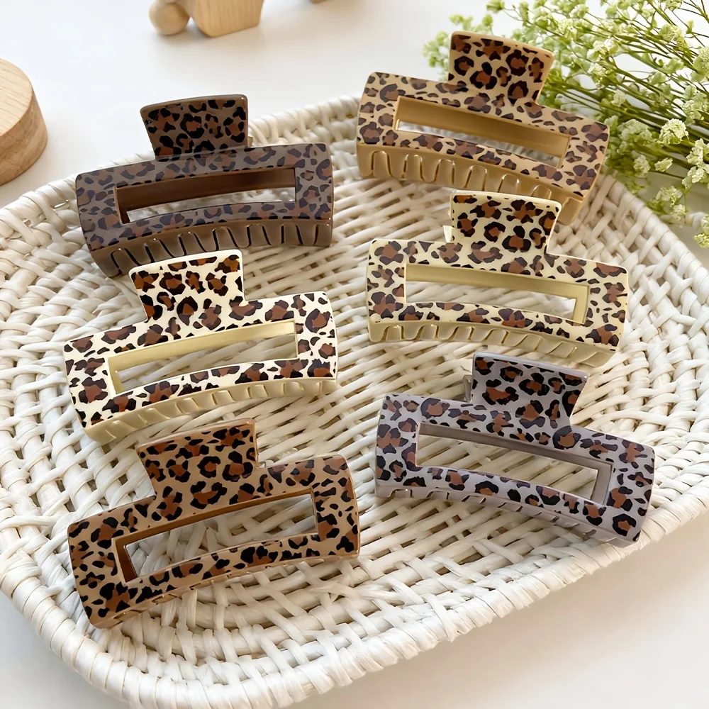 6-piece set of leopard print grip clip for women's back of the head temperament shark clip strong grip power hair accessory daily travel friends gathering wear accessories
6-piece set of leopard print grip clip for women's back of the head temperament shark clip strong grip power hair accessory daily travel friends gathering wear accessories