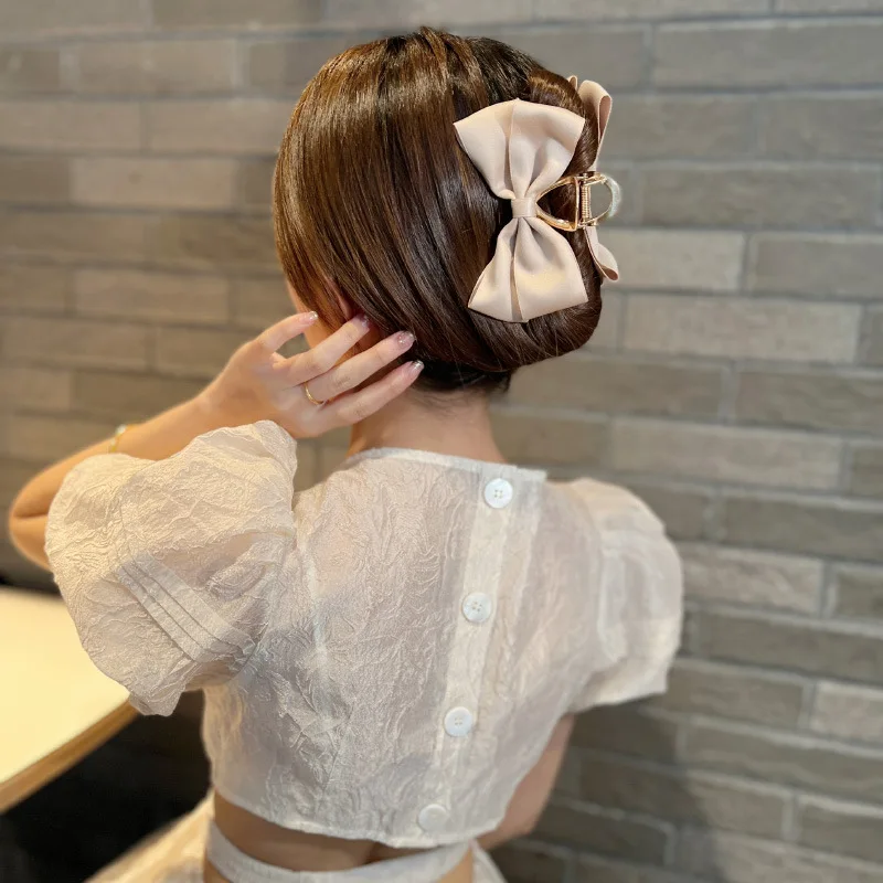 1pc Large Bow Hair Clip Women's Headwear Jewelry Women 1 Dollar Items Charms Accessories
1pc Large Bow Hair Clip Women's Headwear Jewelry Women 1 Dollar Items Charms Accessories