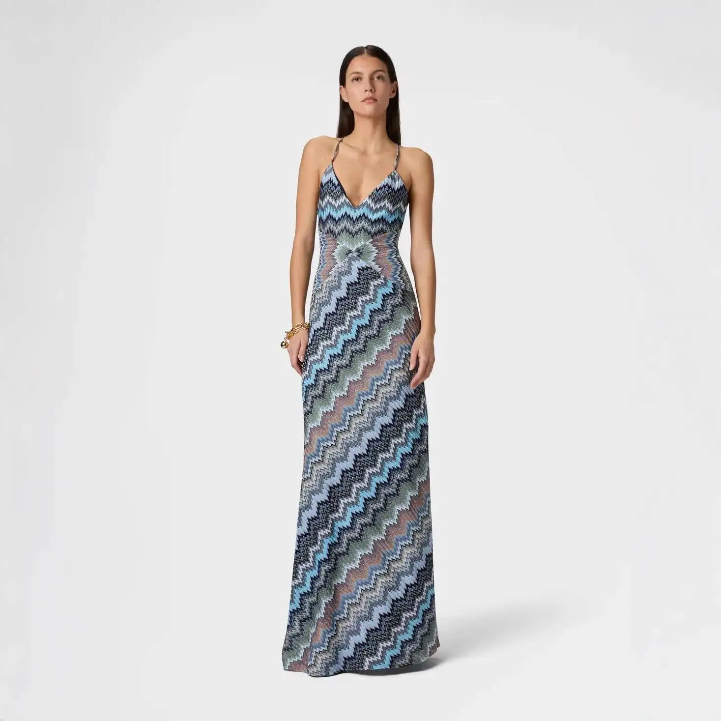 2026 Summer New Women's Resort Style High-End Printed Ruffled Slim-Fit Dress
2026 Summer New Women's Resort Style High-End Printed Ruffled Slim-Fit Dress