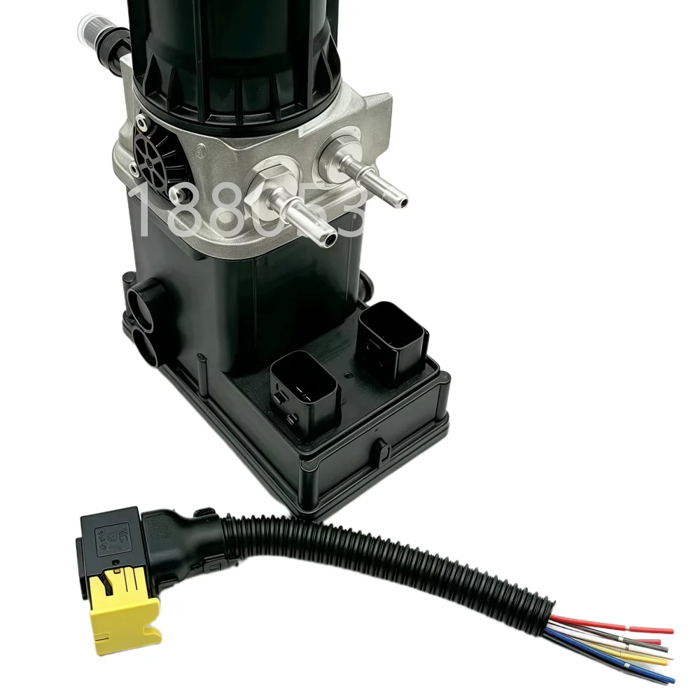 The 8-pin electrical connector of the urea pump is suitable for Scania Mercedes Freightliner trucks A0001407878 A0001405378
The 8-pin electrical connector of the urea pump is suitable for Scania Mercedes Freightliner trucks A0001407878 A0001405378