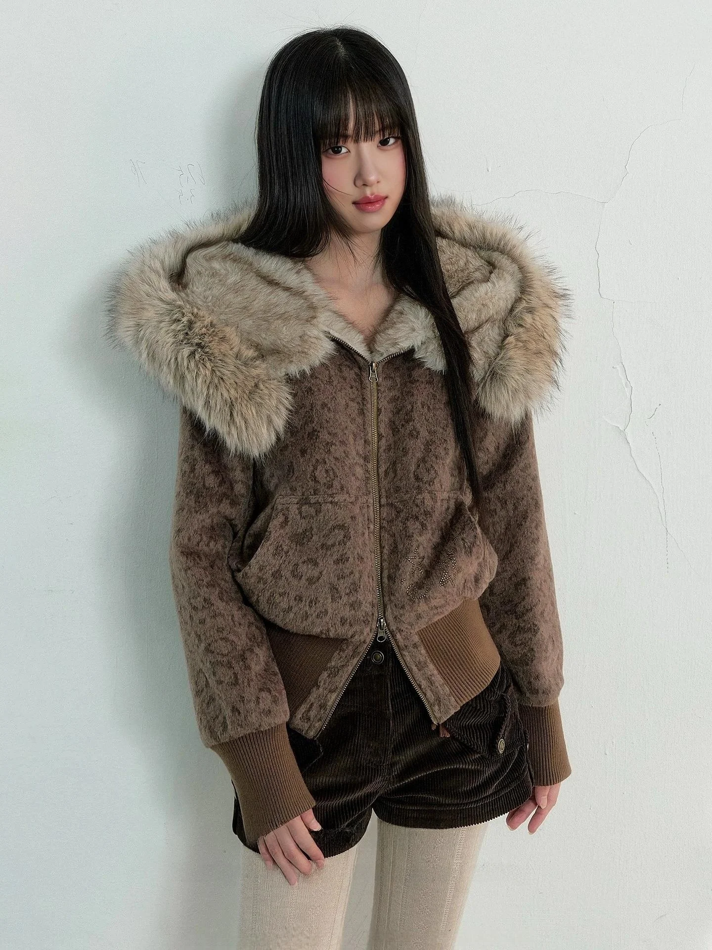 HeMing Casual Woolen Coat with Fur Collar And Hood for Women Thiened Long Sve Zipper Design Commute Sle Autumn Faion
HeMing Casual Woolen Coat with Fur Collar And Hood for Women Thiened Long Sve Zipper Design Commute Sle Autumn Faion