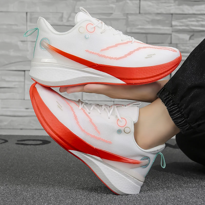 Breathable, rebound, and shock-absorbing running shoes for men and women, ultra light, sporty, comfortable, and popular
Breathable, rebound, and shock-absorbing running shoes for men and women, ultra light, sporty, comfortable, and popular