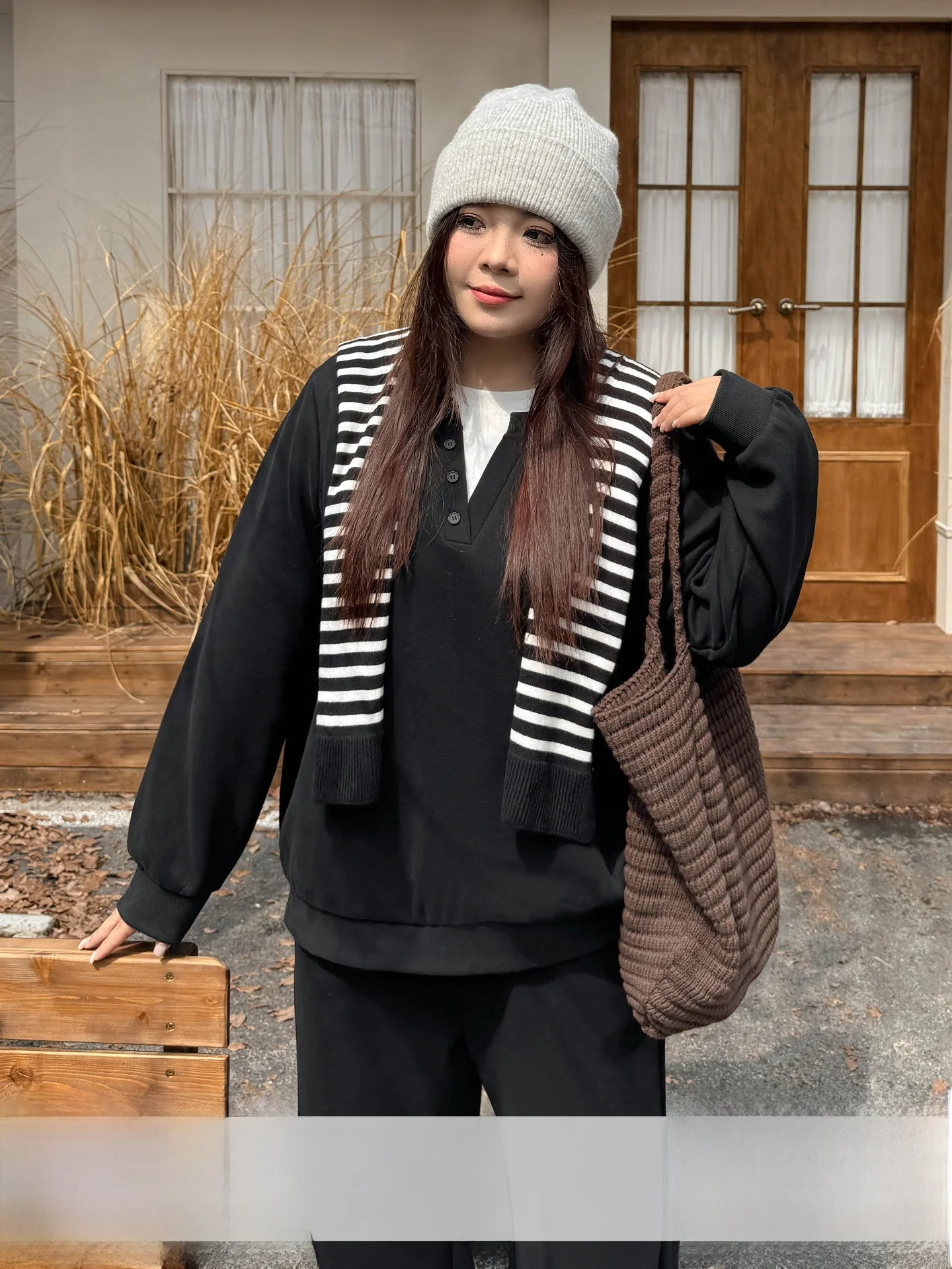 Корейская ветровка для колледжа, комплект из футболки большого размера, женская модная повседневная длинная свеча, круглая Ne, смесь хлопка и полиэстера
Корейская ветровка для колледжа, комплект из футболки большого размера, женская модная повседневная длинная свеча, круглая Ne, смесь хлопка и полиэстера