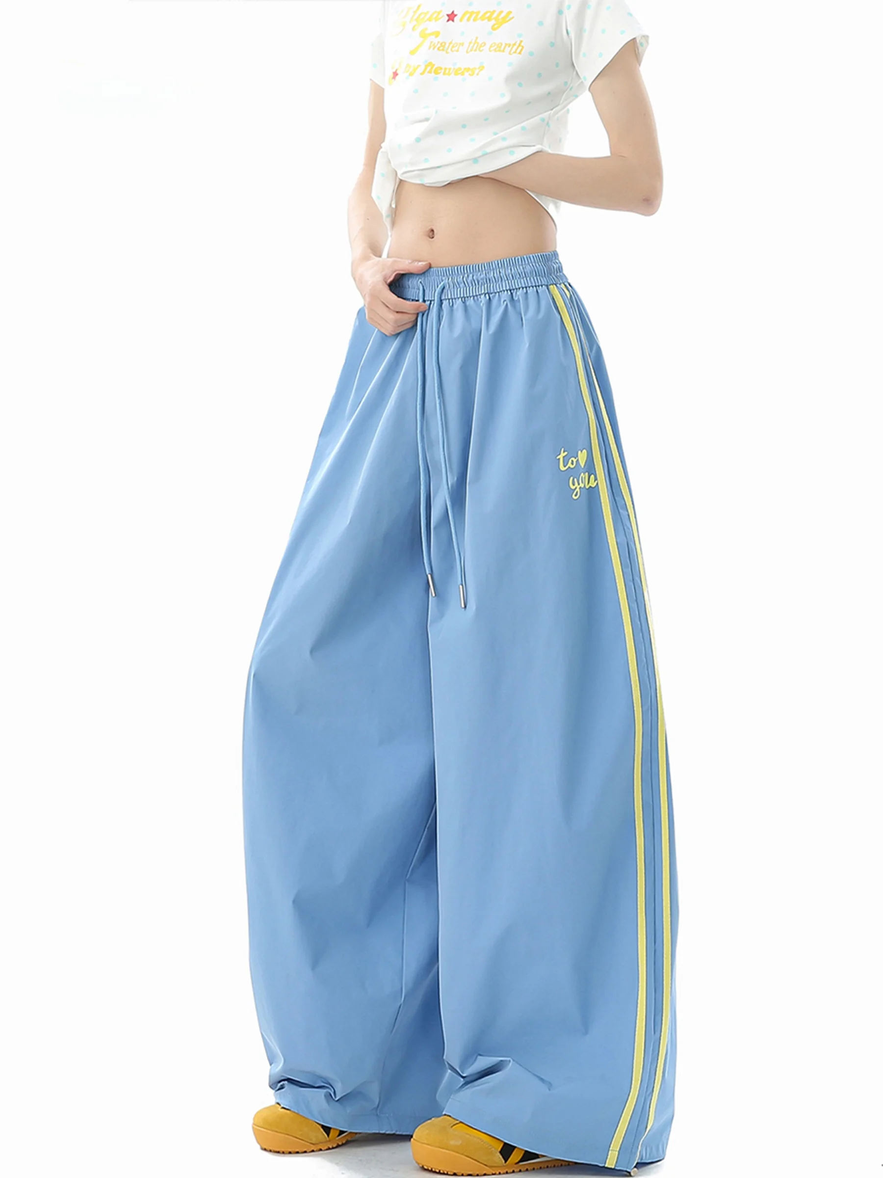 Casual Side Stripe Sports Pants Men's Lightweight Quick Dry Loose Wide Leg Casual Long Trousers Summer Fashion Tracksuit
Casual Side Stripe Sports Pants Men's Lightweight Quick Dry Loose Wide Leg Casual Long Trousers Summer Fashion Tracksuit