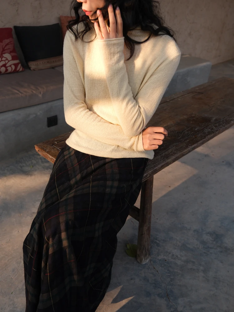 Ultrine Pure Wool Skin-friendly f-high Collar Cuffed Soft Base irt Inner Wear under Wild Pear Tree Soft Knitted Sweater
Ultrine Pure Wool Skin-friendly f-high Collar Cuffed Soft Base irt Inner Wear under Wild Pear Tree Soft Knitted Sweater