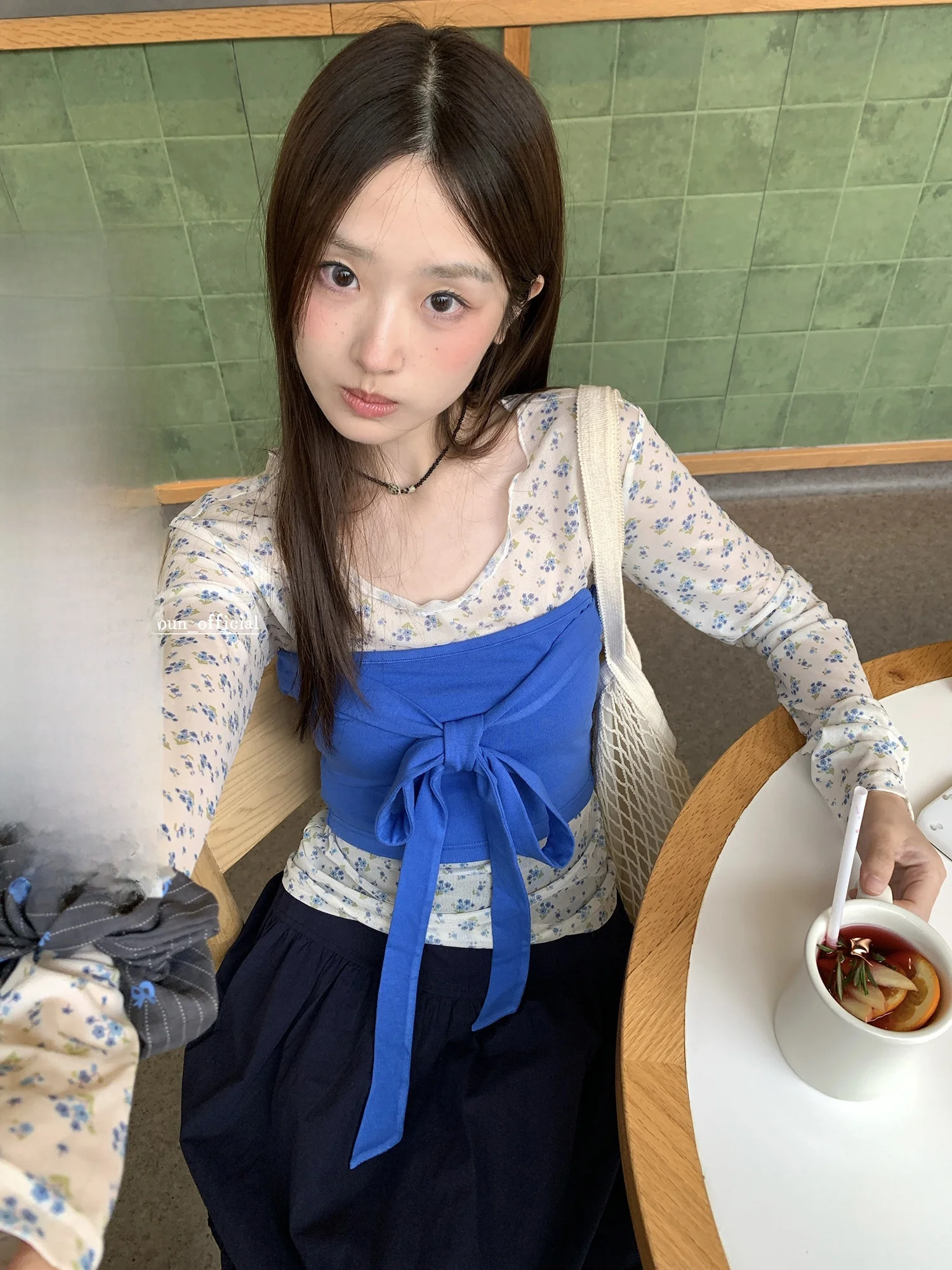 Sinbounboun Floral Print Long Sleeve T-Shirt Wrap Knot Vest Two-Piece Set Women's Fashion Summer Outfit Base Layer
Sinbounboun Floral Print Long Sleeve T-Shirt Wrap Knot Vest Two-Piece Set Women's Fashion Summer Outfit Base Layer