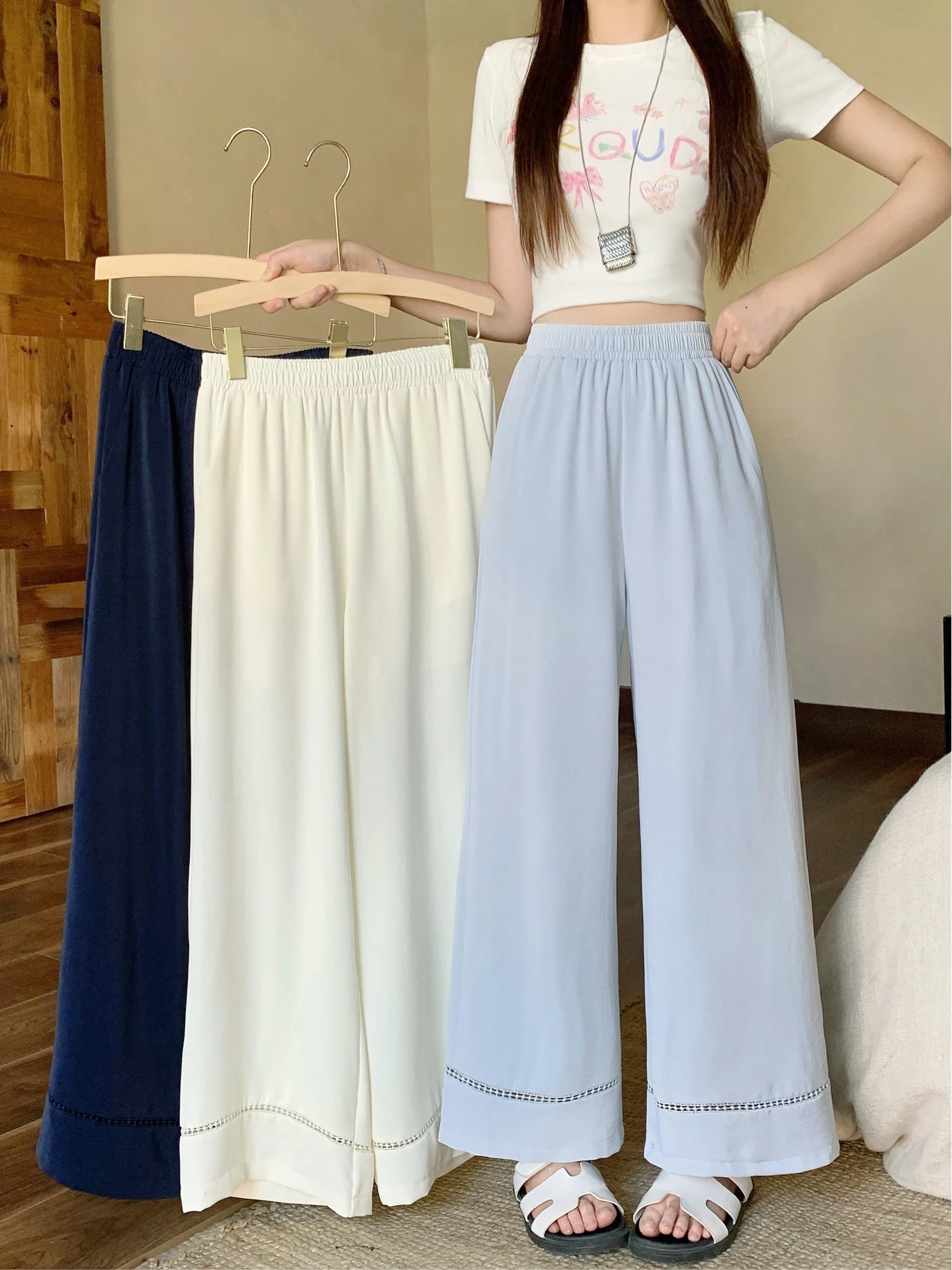 plus Size Women's Casual Hollow out Wide Leg Pants High Waist Summer New Style Nine Points Loose Fit Trousers Korean Style
plus Size Women's Casual Hollow out Wide Leg Pants High Waist Summer New Style Nine Points Loose Fit Trousers Korean Style
