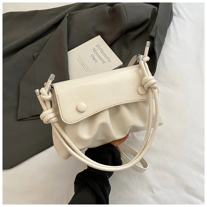 Women's Spacious Leather Handbag With Detachable Strap - Famous Designer Classic Tote Shoulder Bag For Ladies
Women's Spacious Leather Handbag With Detachable Strap - Famous Designer Classic Tote Shoulder Bag For Ladies