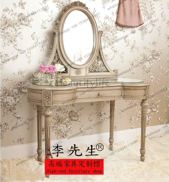 French retro old solid wood dressing table, neoclassical carved makeup mirror makeup stool
French retro old solid wood dressing table, neoclassical carved makeup mirror makeup stool