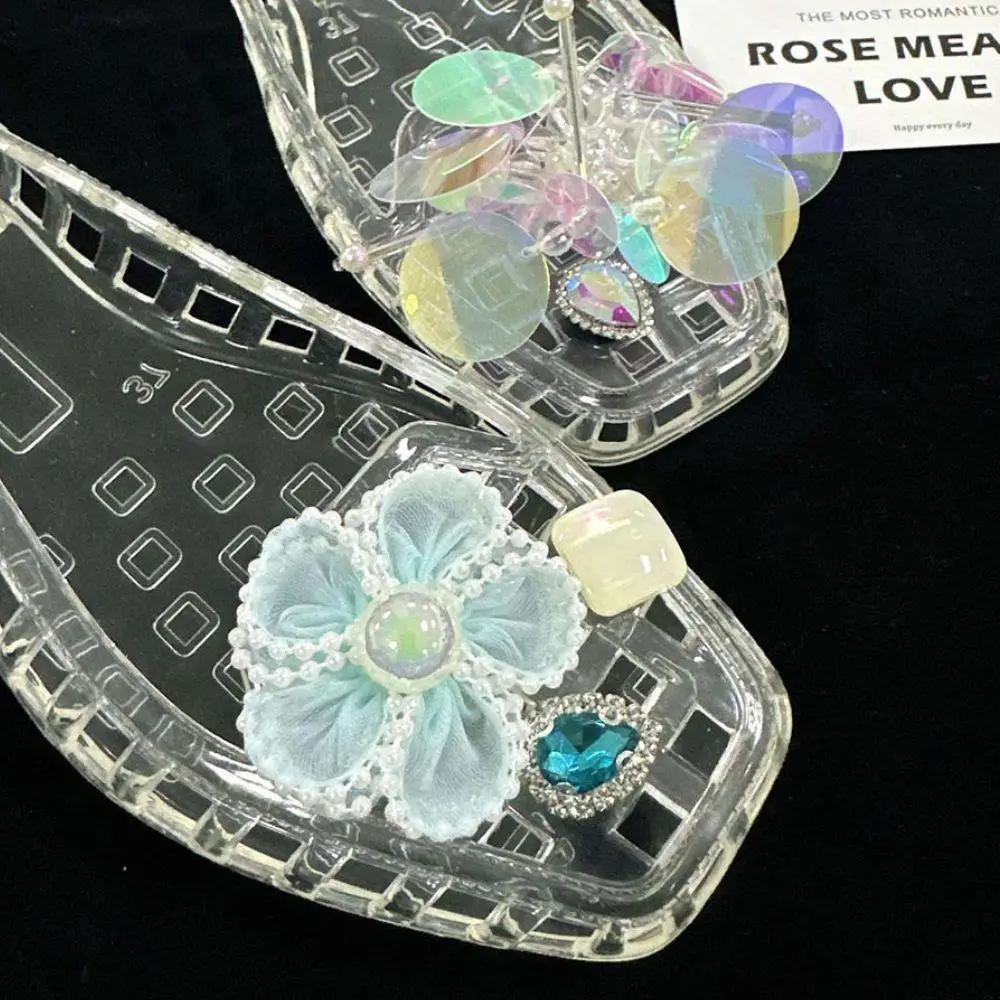Transparent Hole Design Shoe Charms Glittery Flower Accessorie Shoe Buckle Crystal Shoe Clips Korean Crystal Fringe Shoe Buckles
Transparent Hole Design Shoe Charms Glittery Flower Accessorie Shoe Buckle Crystal Shoe Clips Korean Crystal Fringe Shoe Buckles