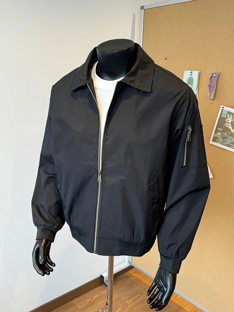 Мужская летная куртка Cleanfit American Style: весенне-осенняя, с эффектом охлаждения, в бейсбольном стиле, свободного кроя, с защитой от сминания
Мужская летная куртка Cleanfit American Style: весенне-осенняя, с эффектом охлаждения, в бейсбольном стиле, свободного кроя, с защитой от сминания