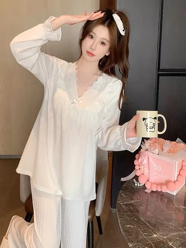 Long Sleeve Pure Cotton Nightgown Women's Spring Autumn Style V-Neck One-Piece Sleepwear Set with Chest Pad Princess White Tw...
Long Sleeve Pure Cotton Nightgown Women's Spring Autumn Style V-Neck One-Piece Sleepwear Set with Chest Pad Princess White Tw...