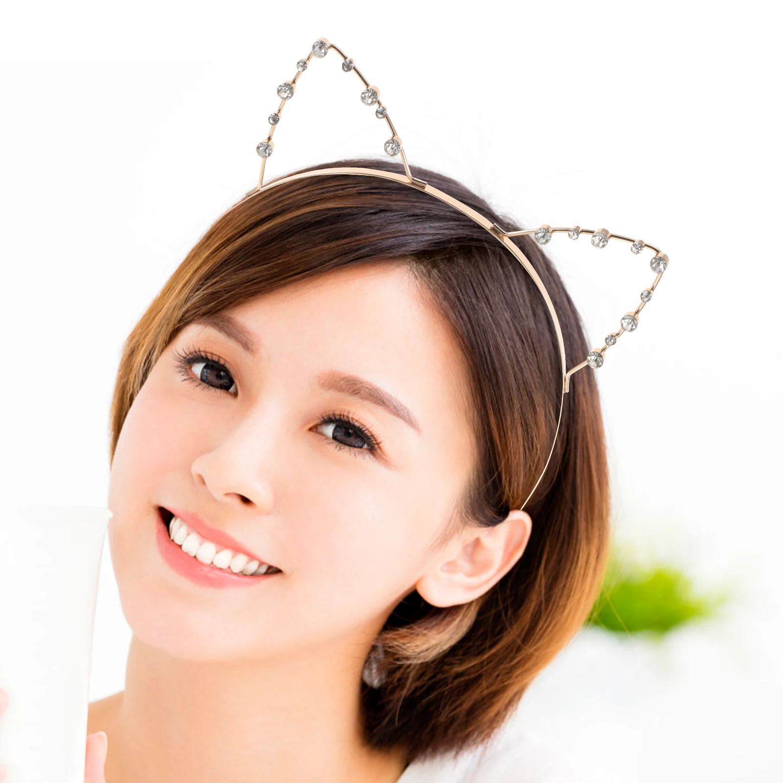 2Pcs Cat Ears Headband Glitter Flash Hairband Alloy Clips Faux Pearl Headdress Durable Lightweight Versatile Use Stylish
2Pcs Cat Ears Headband Glitter Flash Hairband Alloy Clips Faux Pearl Headdress Durable Lightweight Versatile Use Stylish