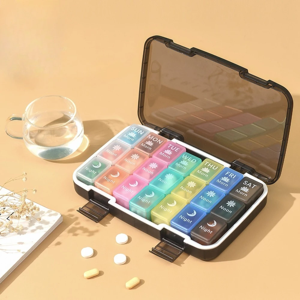 Еженедельный органайзер для таблеток, 3 раза в день, 21 отделение, очень большая аптечка, влагостойкий 7-дневный дорожный футляр для таблеток с витамином
Еженедельный органайзер для таблеток, 3 раза в день, 21 отделение, очень большая аптечка, влагостойкий 7-дневный дорожный футляр для таблеток с витамином