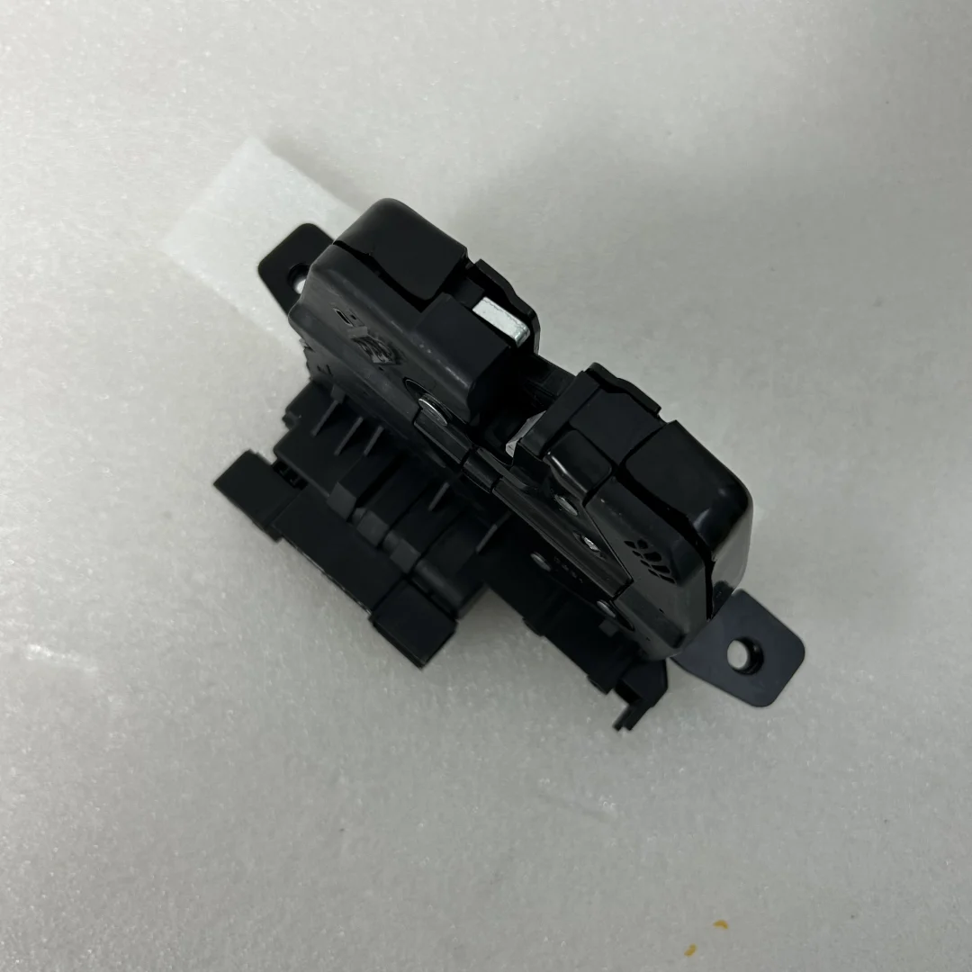 1pcs 51247269543 Car Tailgate Door Lock Actuator Rear Tailgate Latch 51247269543 for BMW F31 F07 F10 F18 F01 F02 F04 F15 F85
1pcs 51247269543 Car Tailgate Door Lock Actuator Rear Tailgate Latch 51247269543 for BMW F31 F07 F10 F18 F01 F02 F04 F15 F85