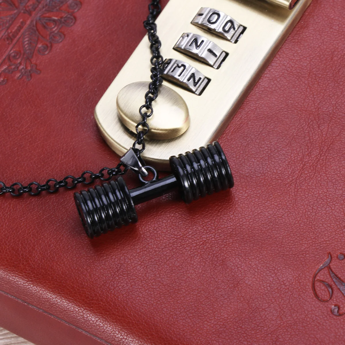 Couples Necklace Dumbbell Barbell Pendant Fitness Series Autumn And Winter Movement Silver Cartoon Beach
Couples Necklace Dumbbell Barbell Pendant Fitness Series Autumn And Winter Movement Silver Cartoon Beach