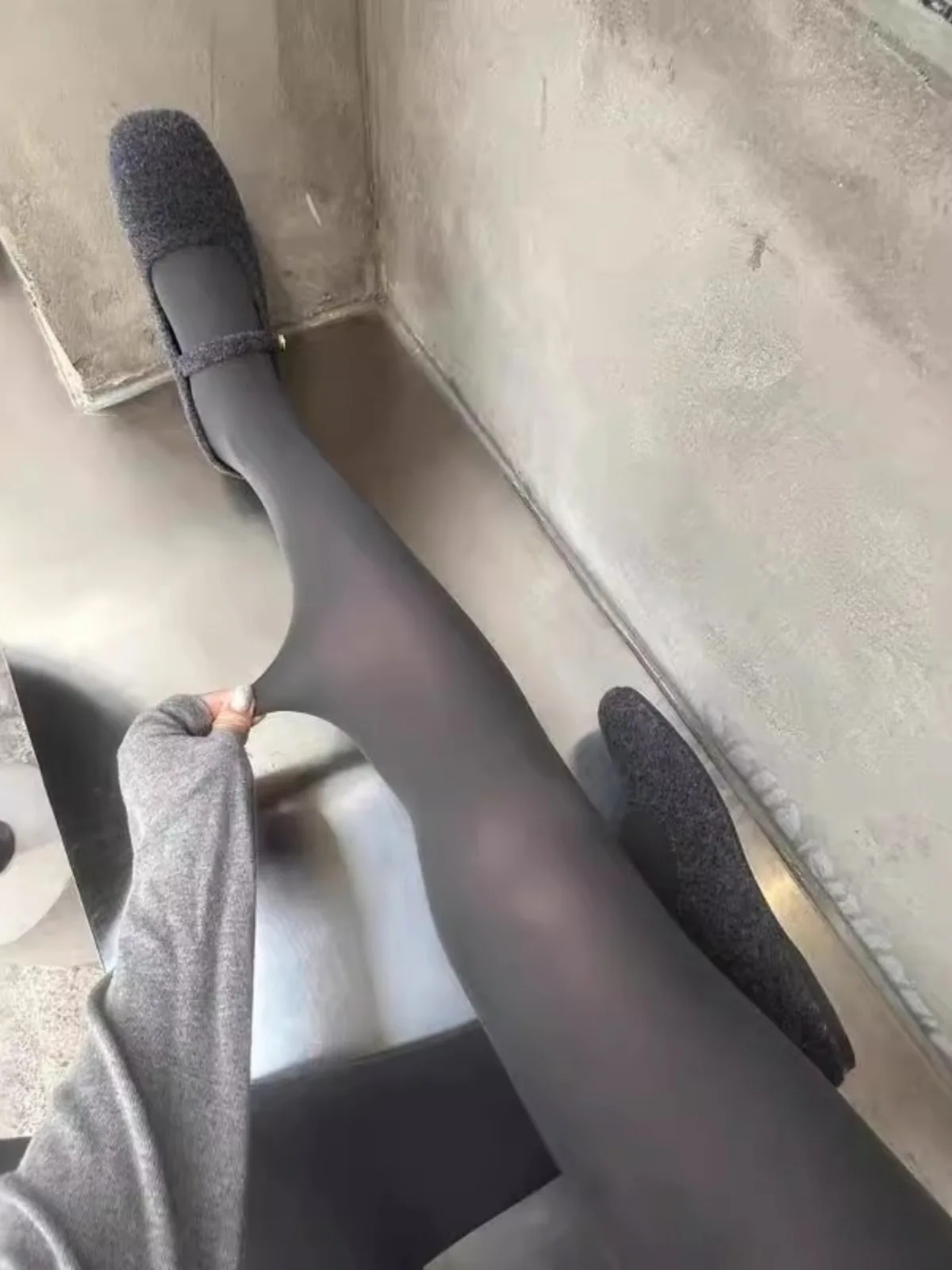 Винтажные бордовые колготки для женщин — весенне-осенние однотонные бархатные колготки в стиле японской школьницы, мягкие манжеты с защитой от зацепления
Винтажные бордовые колготки для женщин — весенне-осенние однотонные бархатные колготки в стиле японской школьницы, мягкие манжеты с защитой от зацепления