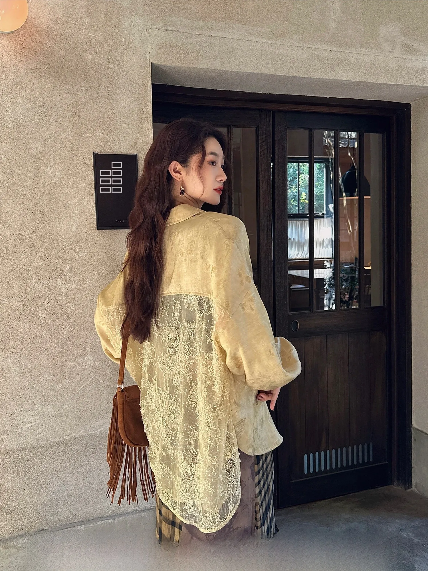 Sanji Bla Flower Lace Bead Tube Silk irt Women's Faionable Autumn Special Ladies' Premium irt Simple Commute Sle
Sanji Bla Flower Lace Bead Tube Silk irt Women's Faionable Autumn Special Ladies' Premium irt Simple Commute Sle