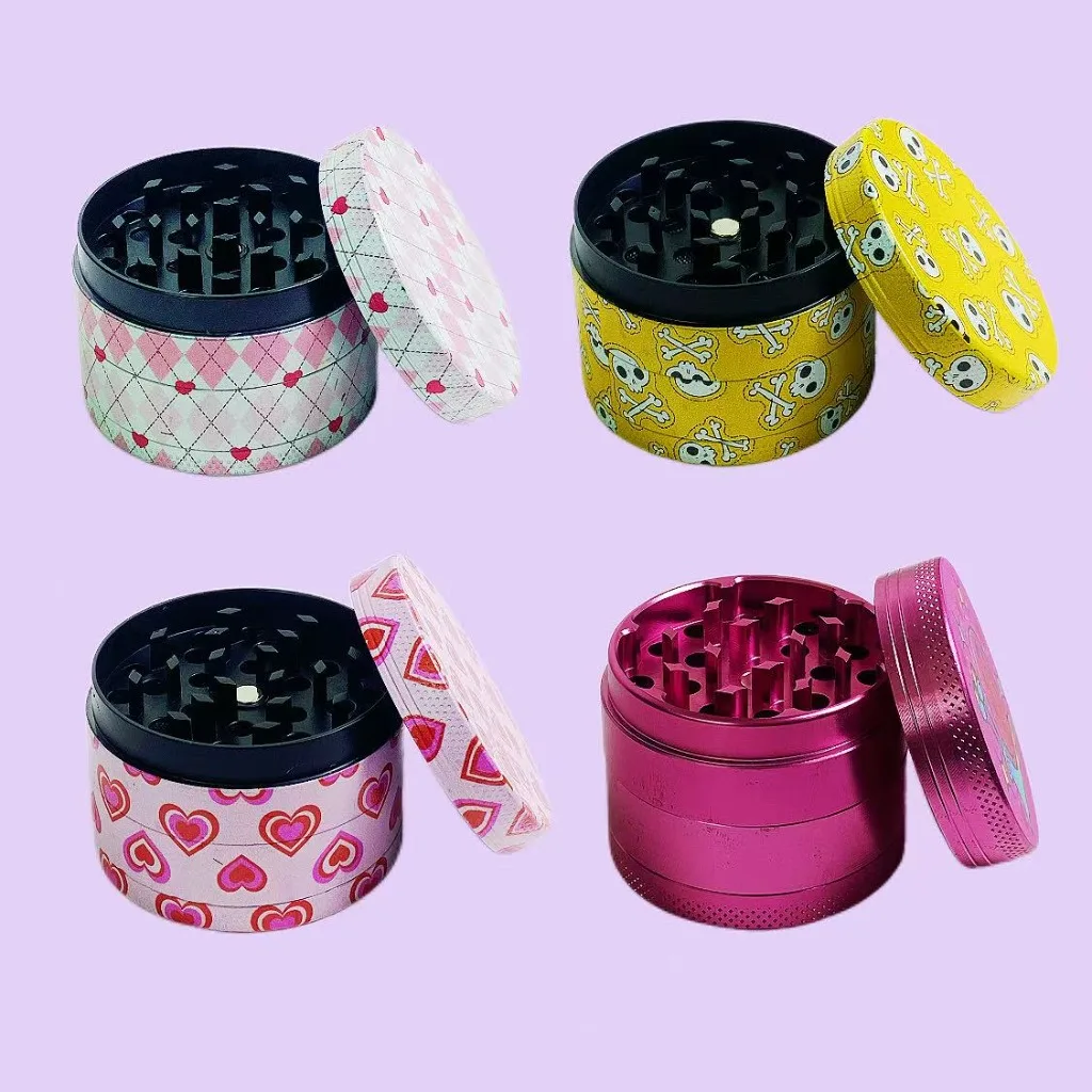 2 Inch 5cm 4Layer Zinc Alloy Herb Grinder Pollen Catcher Magnetic Closure Smoking Tool Cute Pattern Print Sweet Aesthetic Design
2 Inch 5cm 4Layer Zinc Alloy Herb Grinder Pollen Catcher Magnetic Closure Smoking Tool Cute Pattern Print Sweet Aesthetic Design