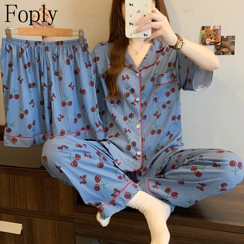 Three-Piece Set Woman Pajamas Set Blue Cherry Print Spring Summer Wrinkled Cloth Pyjama Short Sleeve Pants Pijama Loungewear
Three-Piece Set Woman Pajamas Set Blue Cherry Print Spring Summer Wrinkled Cloth Pyjama Short Sleeve Pants Pijama Loungewear