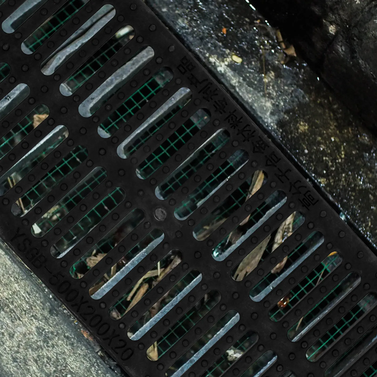 Heavy Duty Plastic Trench Cover Outdoor Sewer Grate Replaceable Drain Grid for Kitchen Restaurant City Drainage Application
Heavy Duty Plastic Trench Cover Outdoor Sewer Grate Replaceable Drain Grid for Kitchen Restaurant City Drainage Application