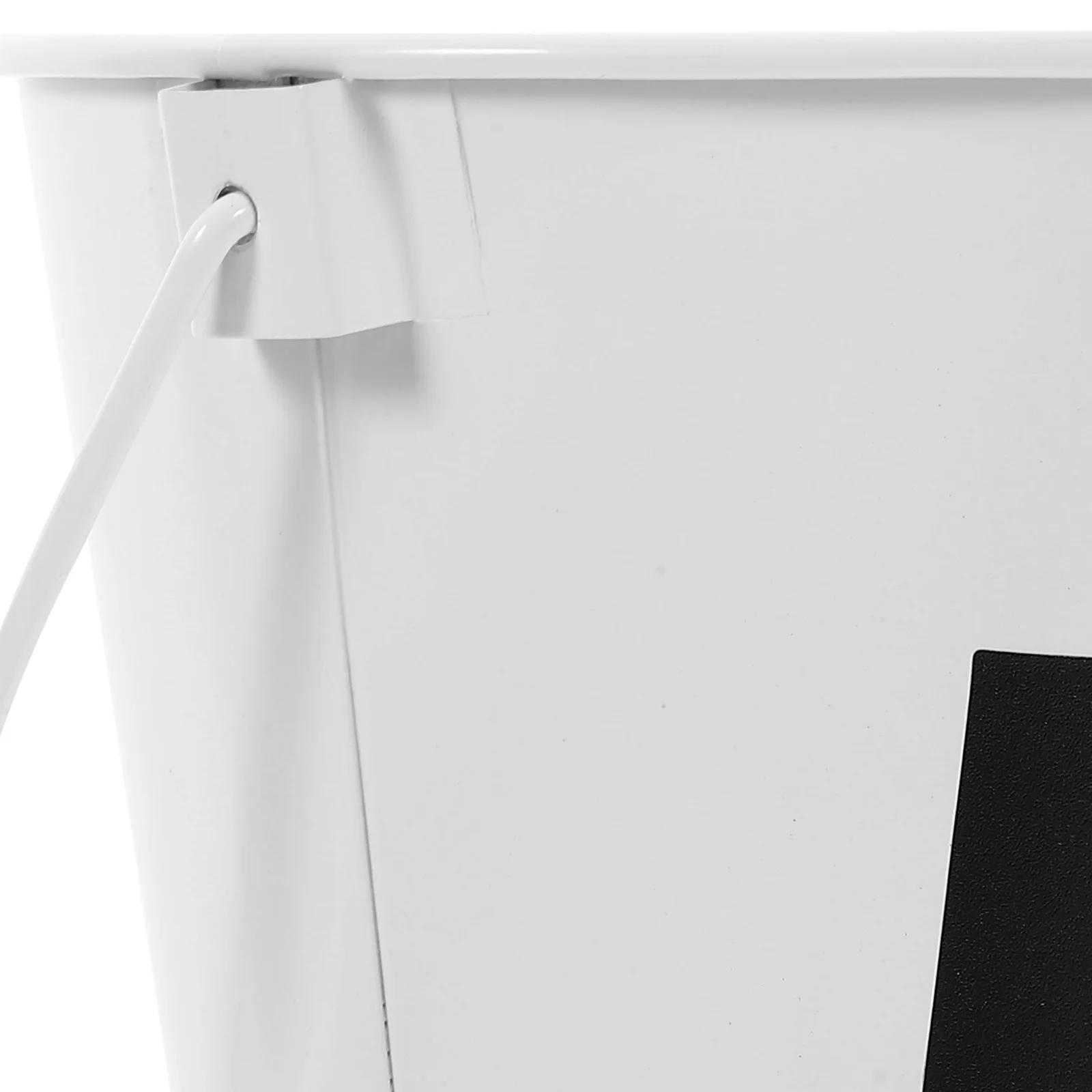 Sturdy Iron Desktop Mini Garbage Bin For Office Living Room Countertop Space Saving Waste Container Reusable Metal Mini Trash
Sturdy Iron Desktop Mini Garbage Bin For Office Living Room Countertop Space Saving Waste Container Reusable Metal Mini Trash