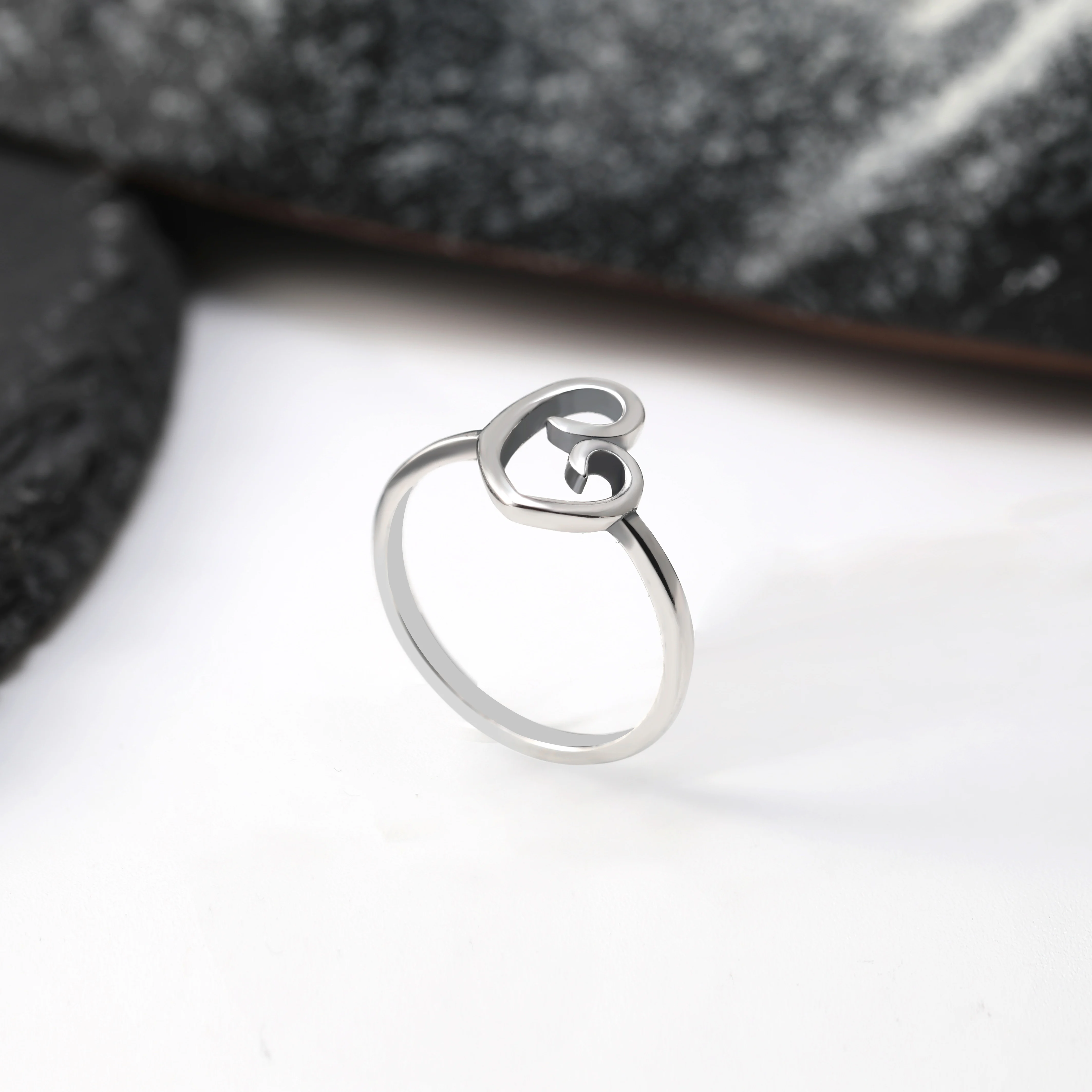 R006 Authentic 925 Pure Silver Beautiful Closed Ring Exquisite Mother's Love Ring
R006 Authentic 925 Pure Silver Beautiful Closed Ring Exquisite Mother's Love Ring
