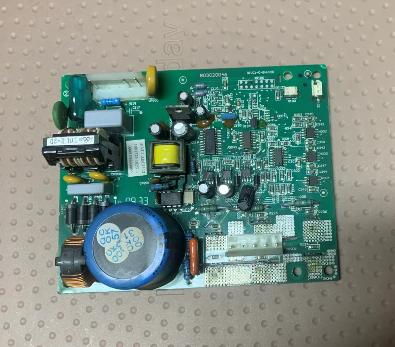 B03020046 BIVC1-ZBC1112 test ok circuit board motherboard
B03020046 BIVC1-ZBC1112 test ok circuit board motherboard