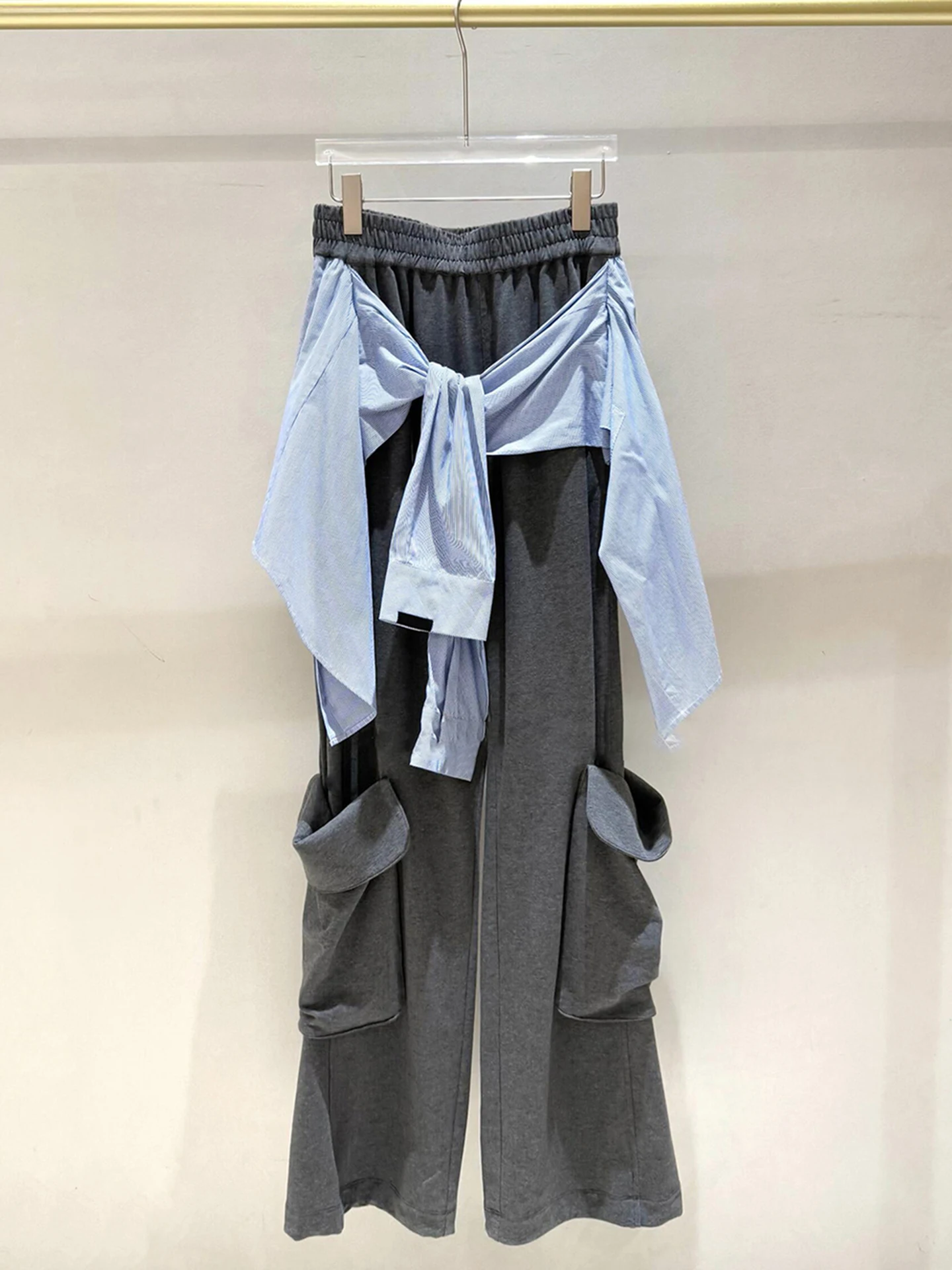 High-End Women's Wide Leg Workwear Style Spring 2026 Pants Unique Design Casual Straight Tube High Waist Elastic Waistband
High-End Women's Wide Leg Workwear Style Spring 2026 Pants Unique Design Casual Straight Tube High Waist Elastic Waistband