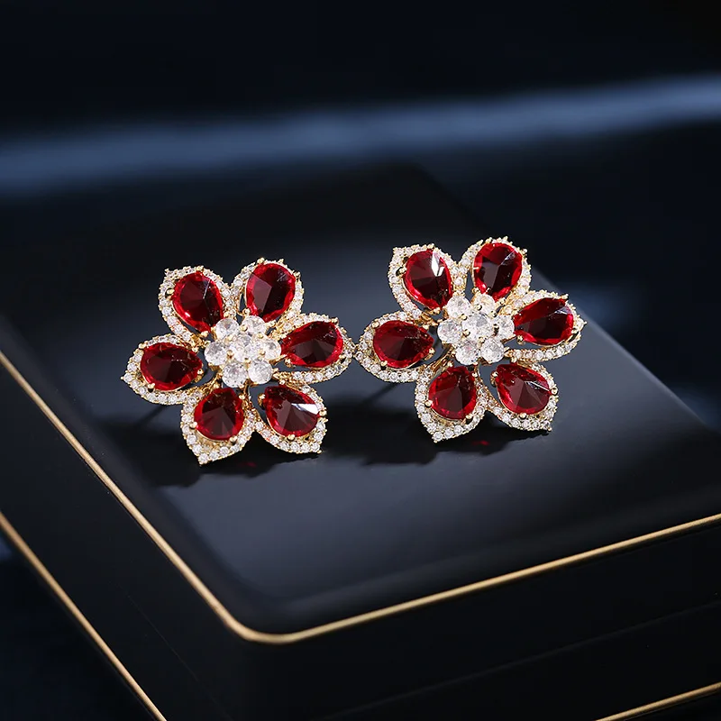 s925 Silver Needle Heavy Industry Fashion Earrings, zirconia inlaid with six-petal flowers, exaggerated large stud earrings
s925 Silver Needle Heavy Industry Fashion Earrings, zirconia inlaid with six-petal flowers, exaggerated large stud earrings