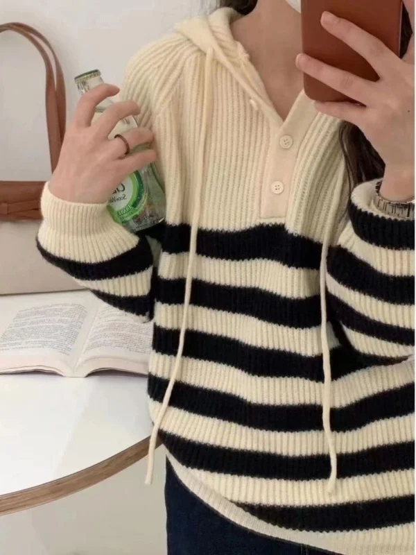 Женский свободный вязаный свитер в полоску с капюшоном, ранняя осень 2022, новый повседневный свободный утягивающий топ на голову для похудения
Женский свободный вязаный свитер в полоску с капюшоном, ранняя осень 2022, новый повседневный свободный утягивающий топ на голову для похудения