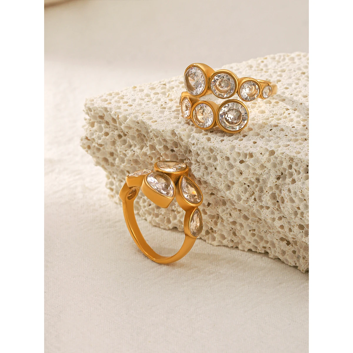 Waterproof Luxurious Shiny Cubic Zirconia Exquisite Stainless Steel Unique Opening Ring Adjustable Fashionable Jewelry Birthday
Waterproof Luxurious Shiny Cubic Zirconia Exquisite Stainless Steel Unique Opening Ring Adjustable Fashionable Jewelry Birthday