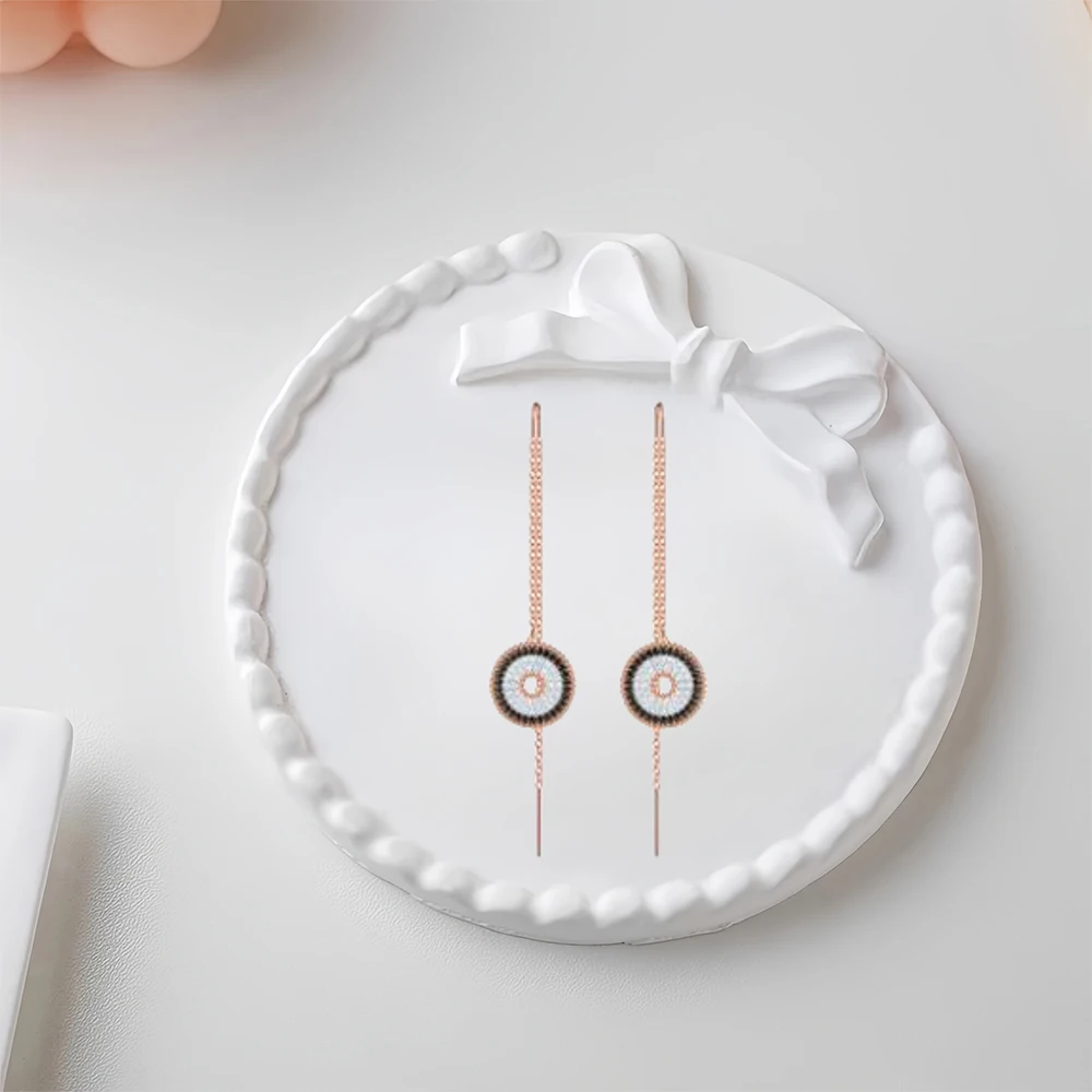 2025 Hot Selling Brand Women's Earrings Fashionable Luxury Jewelry Suitable for Gift Giving To Friends
2025 Hot Selling Brand Women's Earrings Fashionable Luxury Jewelry Suitable for Gift Giving To Friends
