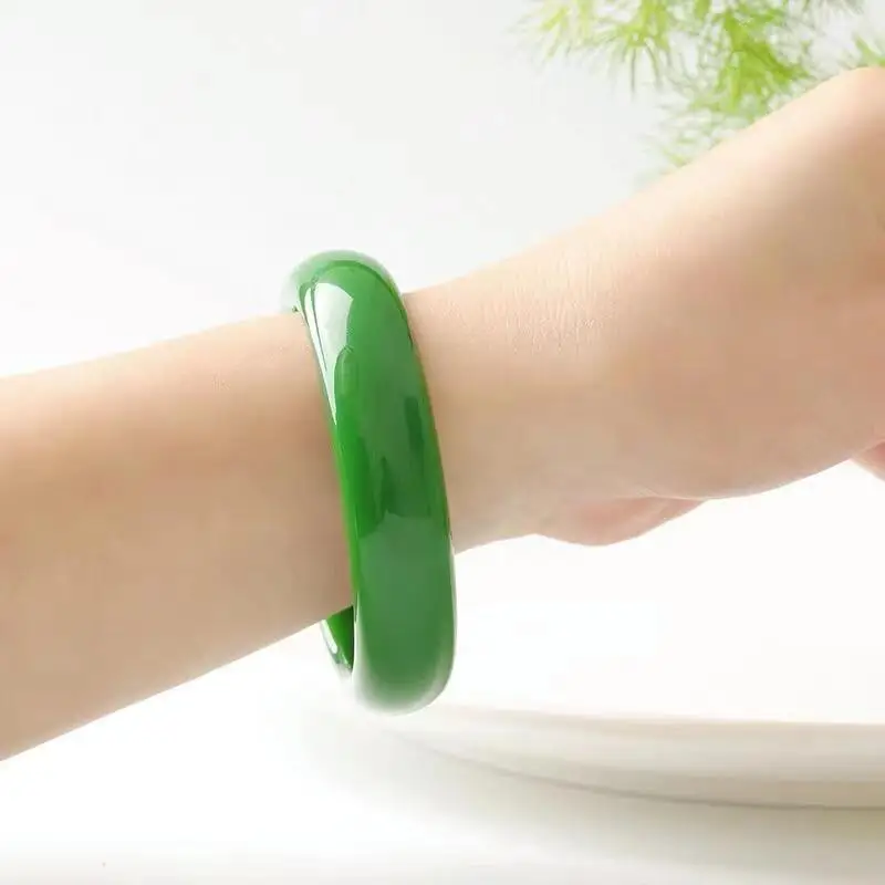 high quality Hotan Jasper Bracelet Spinach Green Wide Flat Strip Jade Hand Ornaments jade bracelet bangle bangles for women
high quality Hotan Jasper Bracelet Spinach Green Wide Flat Strip Jade Hand Ornaments jade bracelet bangle bangles for women