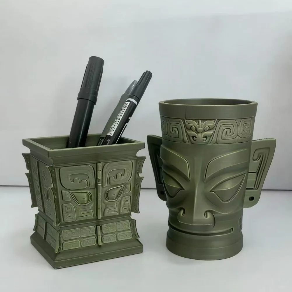 Vintage Sanxingdui Pen Holder Office Bronze Tripod Pencil Pot 3D Printed Desktop Organizer Multi‑use Makeup Brush Storage Rack
Vintage Sanxingdui Pen Holder Office Bronze Tripod Pencil Pot 3D Printed Desktop Organizer Multi‑use Makeup Brush Storage Rack