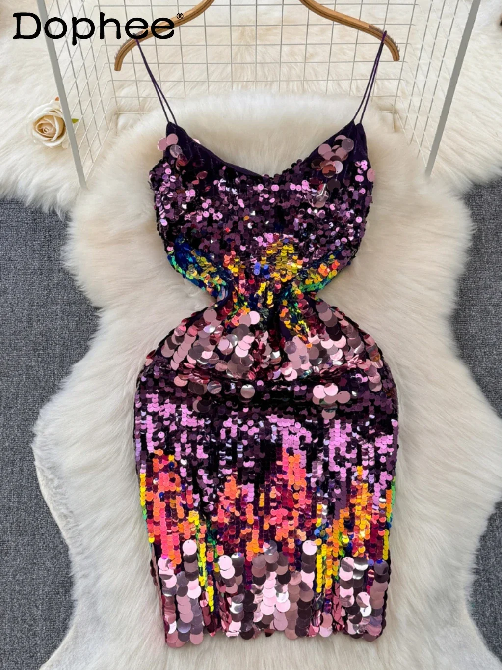 Hot Girl Style Sling Sexy Dress 2024 Summer Luxury Heavy Embroidery Sequins Backless Shiny Hip Dress for Women Mini Dress
Hot Girl Style Sling Sexy Dress 2024 Summer Luxury Heavy Embroidery Sequins Backless Shiny Hip Dress for Women Mini Dress