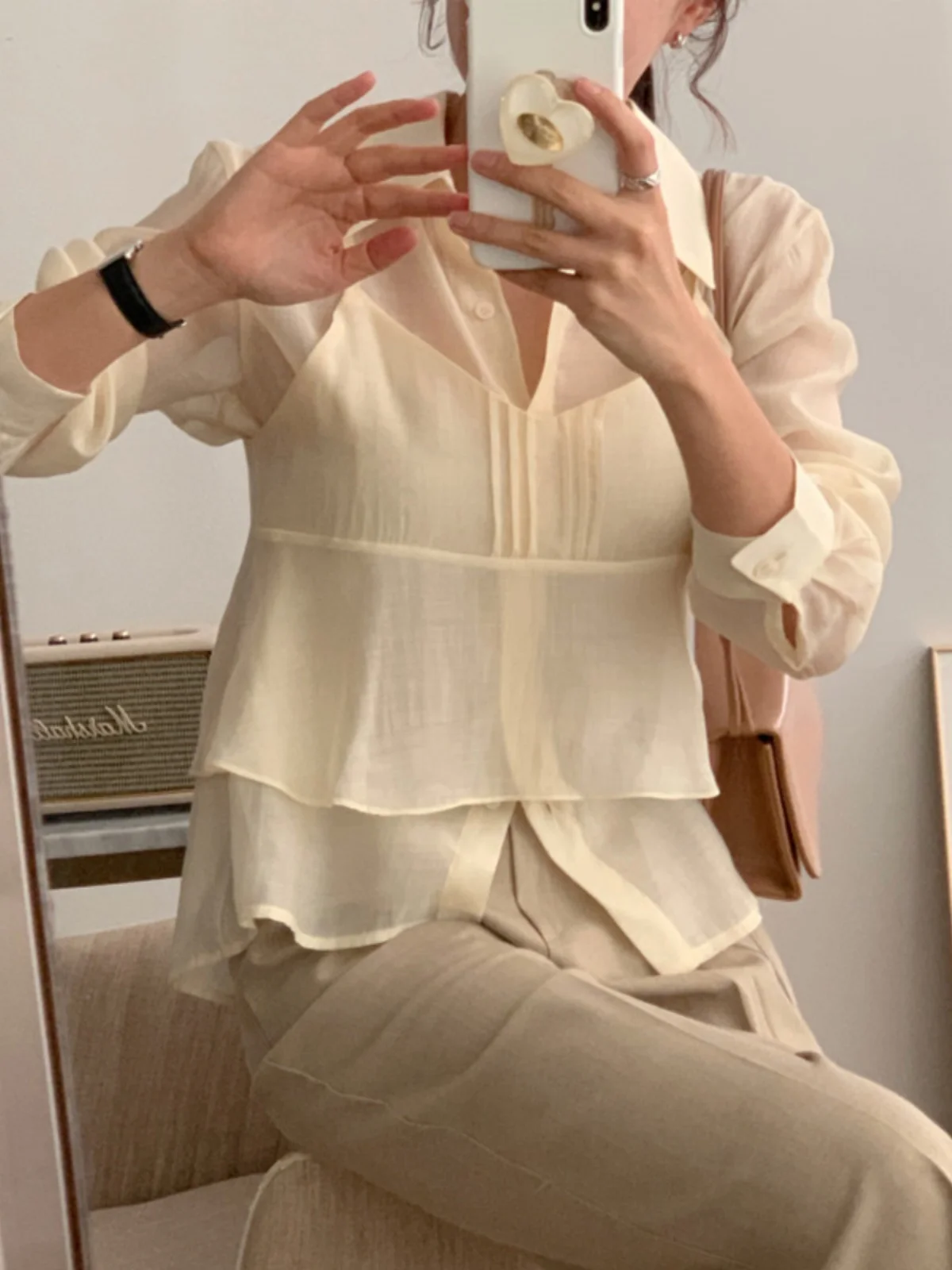 Spring New Arrival Women's Top Small ence Design See-tough Strap Vest Outer Long Sve irt Chic Two-piece Set
Spring New Arrival Women's Top Small ence Design See-tough Strap Vest Outer Long Sve irt Chic Two-piece Set