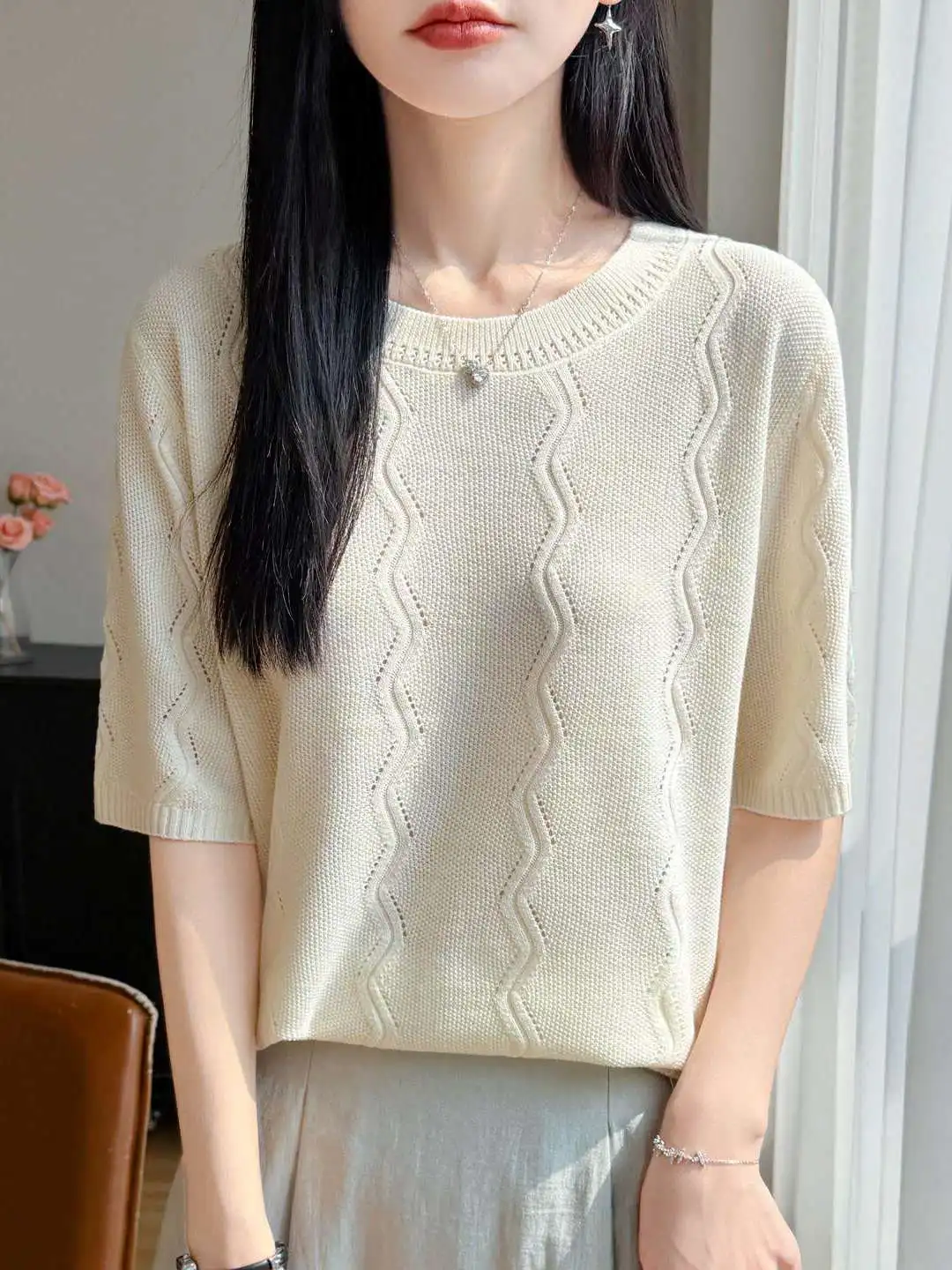 Summer Thin round Neck Wave Pattern Hollow out Cashmere T-Shirt Women's Short Sleeve Loose Lazy Breathable Top
Summer Thin round Neck Wave Pattern Hollow out Cashmere T-Shirt Women's Short Sleeve Loose Lazy Breathable Top