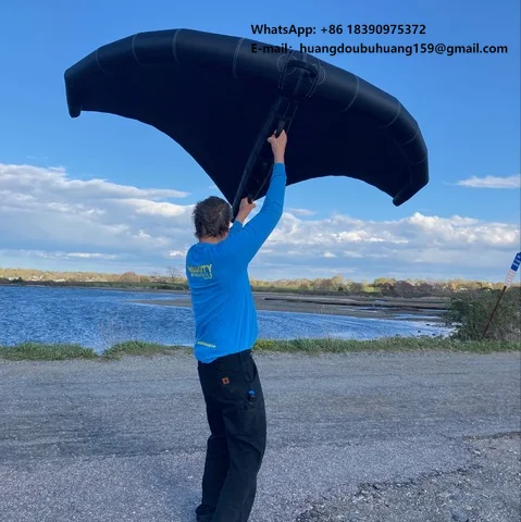 Water Skiing Inflatable Surfing Kite Flying Wing Handheld Kite Surfboard Wind Wing for Outdoor Water Sports Board Surfing
Water Skiing Inflatable Surfing Kite Flying Wing Handheld Kite Surfboard Wind Wing for Outdoor Water Sports Board Surfing